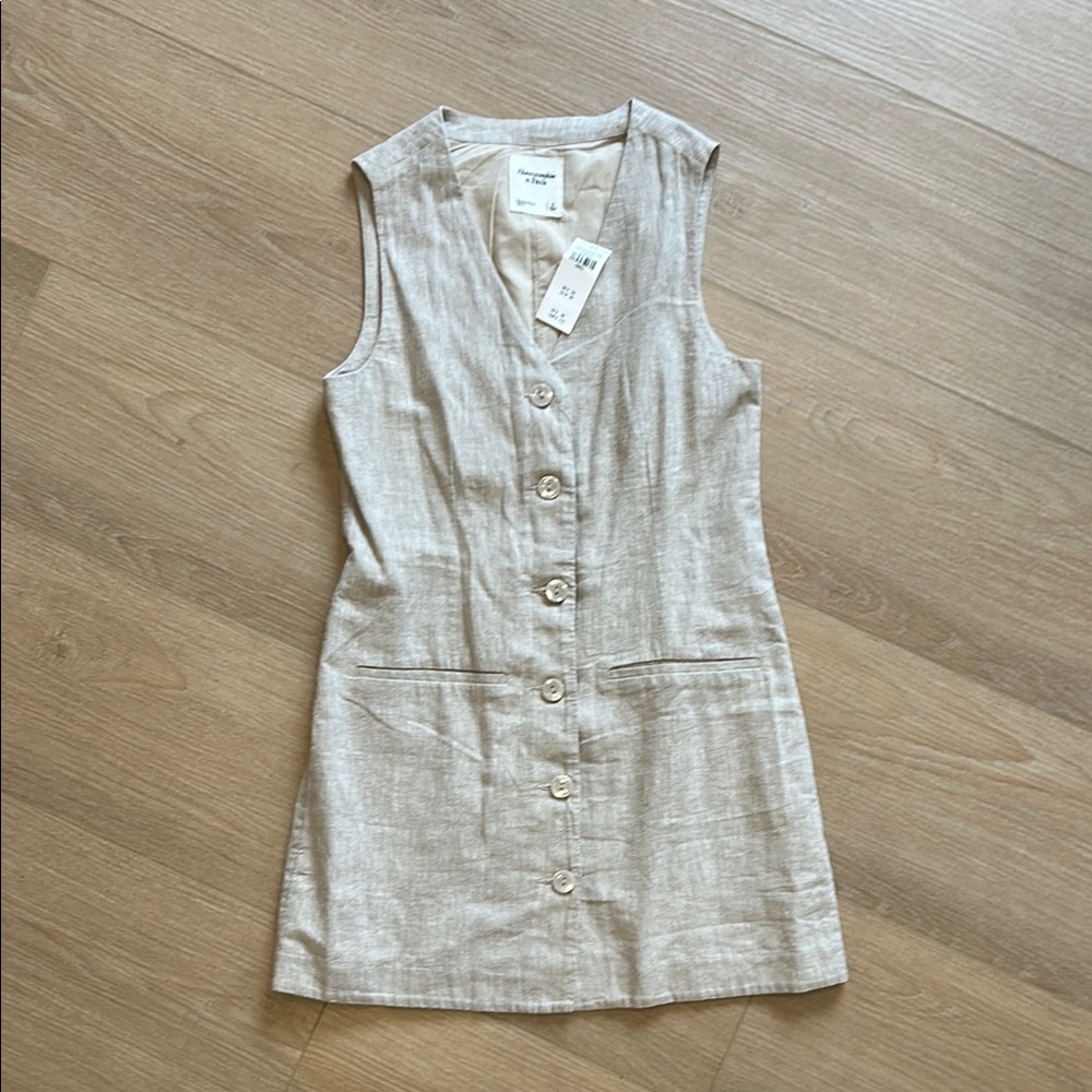 Sleeveless Beige Button-Down Dress